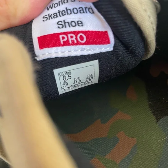 Vans Off The Wall Mens Size 8.5 Skateboarding Shoe beige Canvas Lace Up - Picture 6 of 7